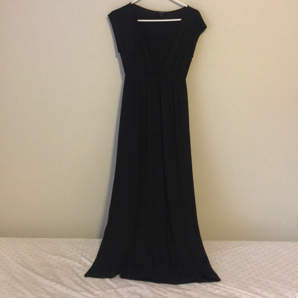 Black short sleeve maxi dress